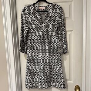 Jude Connally Chic Navy and White Geometric Dress